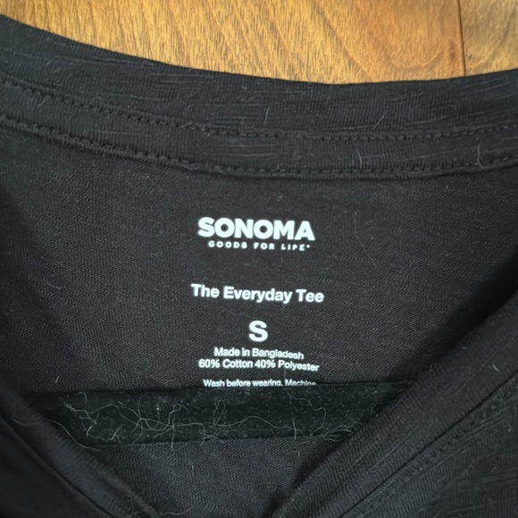 4 basic tees - Picture 3 of 9